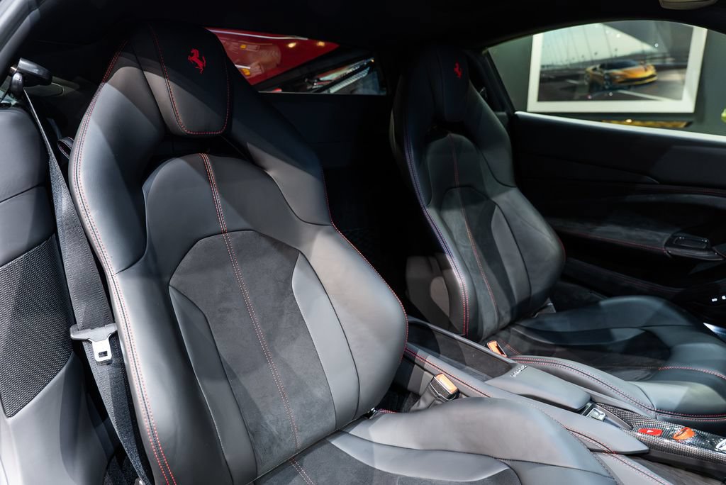 Certified 2021 Ferrari F8 Tributo RWD image 47