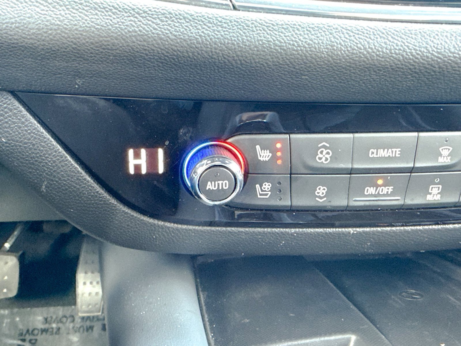 Certified 2024 Buick Enclave Premium image 34