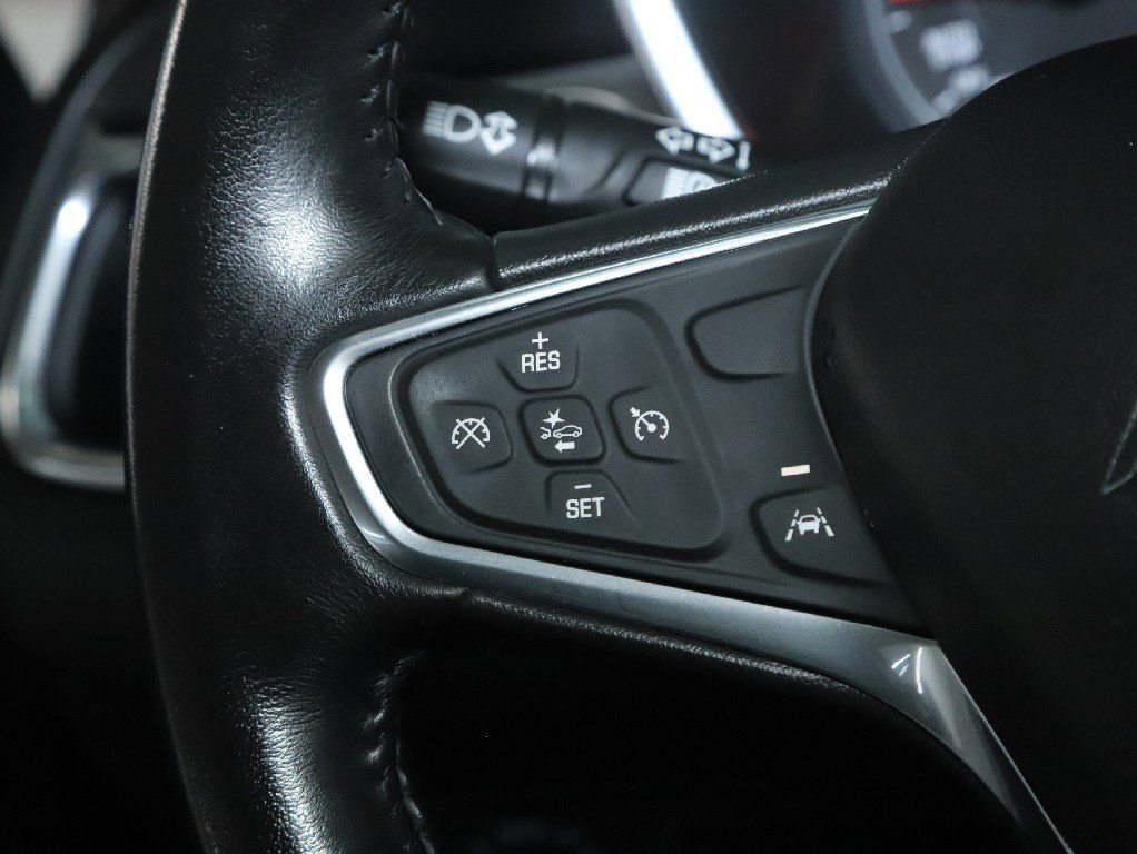Used 2020 Chevrolet Equinox LT w/ Driver Convenience Package AWD/4WD image 22