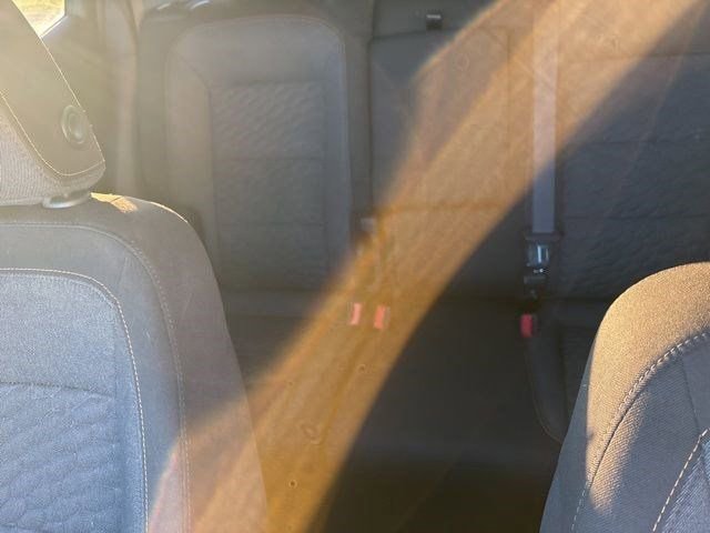 Used 2021 Chevrolet Equinox LT image 30