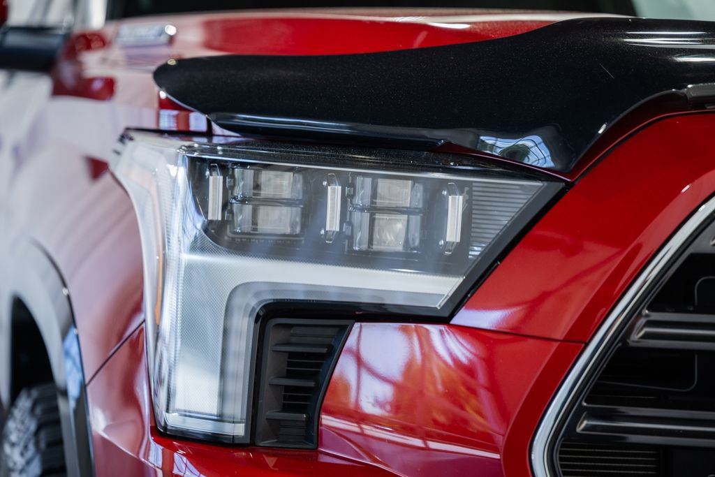 Used 2024 Toyota Sequoia Platinum w/ TRD Off-Road Package AWD/4WD image 13