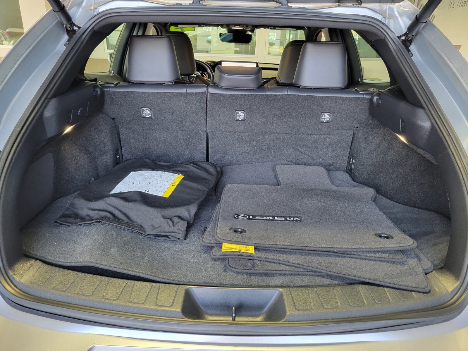 Certified 2023 Lexus UX 250h FWD w/ Premium Package image 15