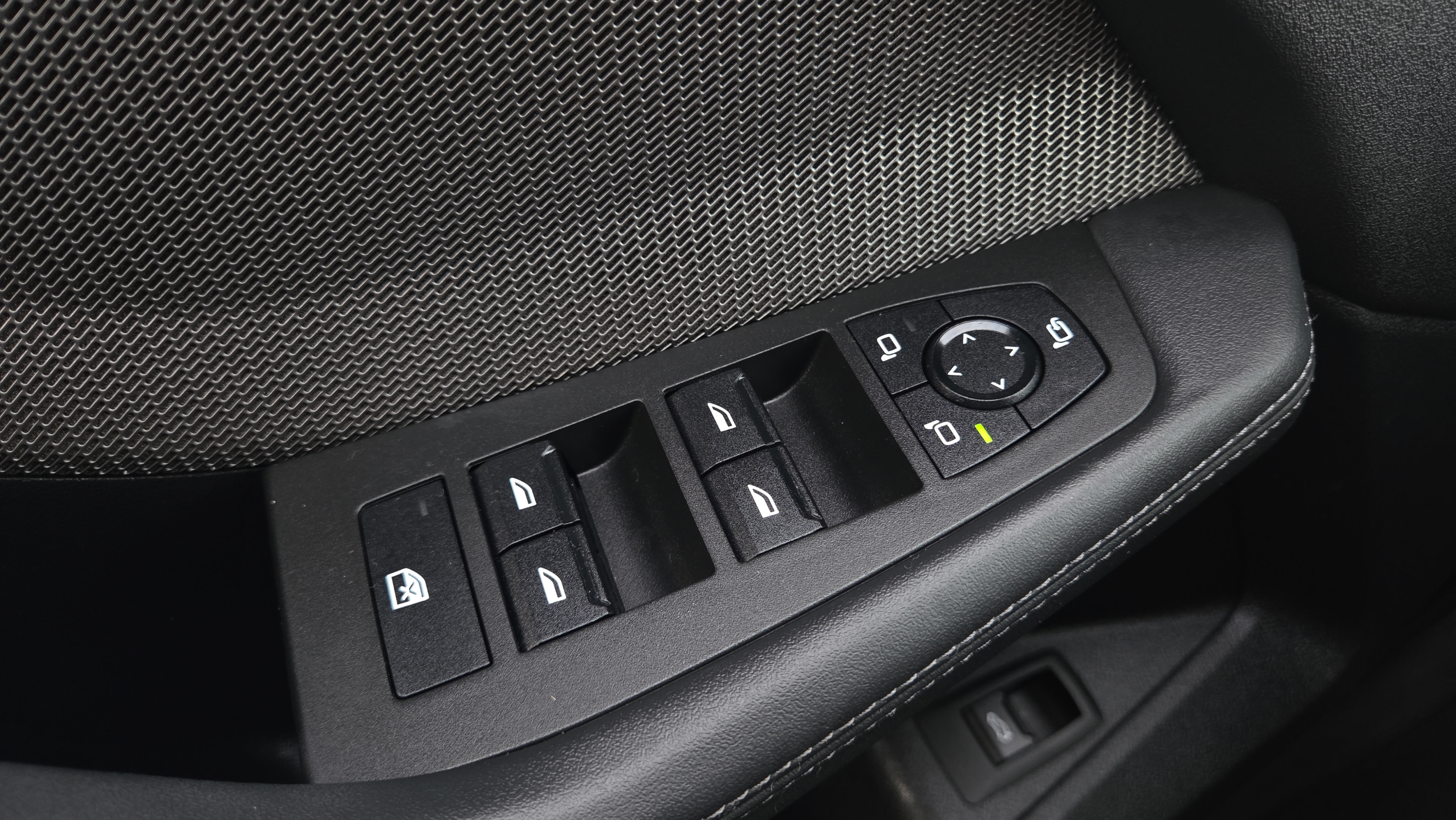 Used 2026 BMW 228i w/ Technology Package FWD image 32