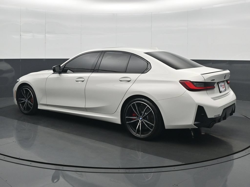 Used 2024 BMW 330i xDrive Sedan AWD/4WD image 4
