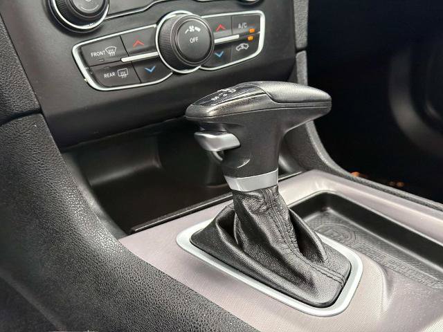Used 2022 Dodge Charger SXT RWD image 17