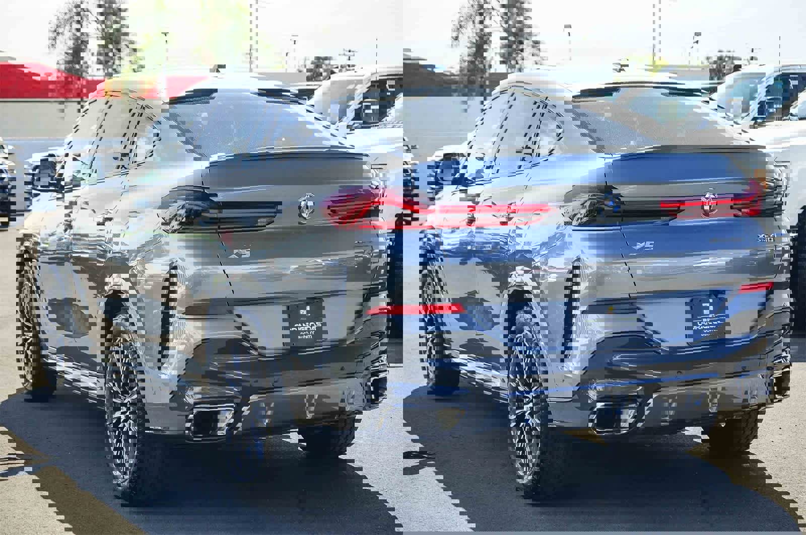 Used 2025 BMW X6 xDrive40i image 6