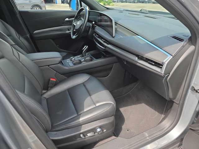 Used 2025 Cadillac XT4 Premium Luxury FWD image 33