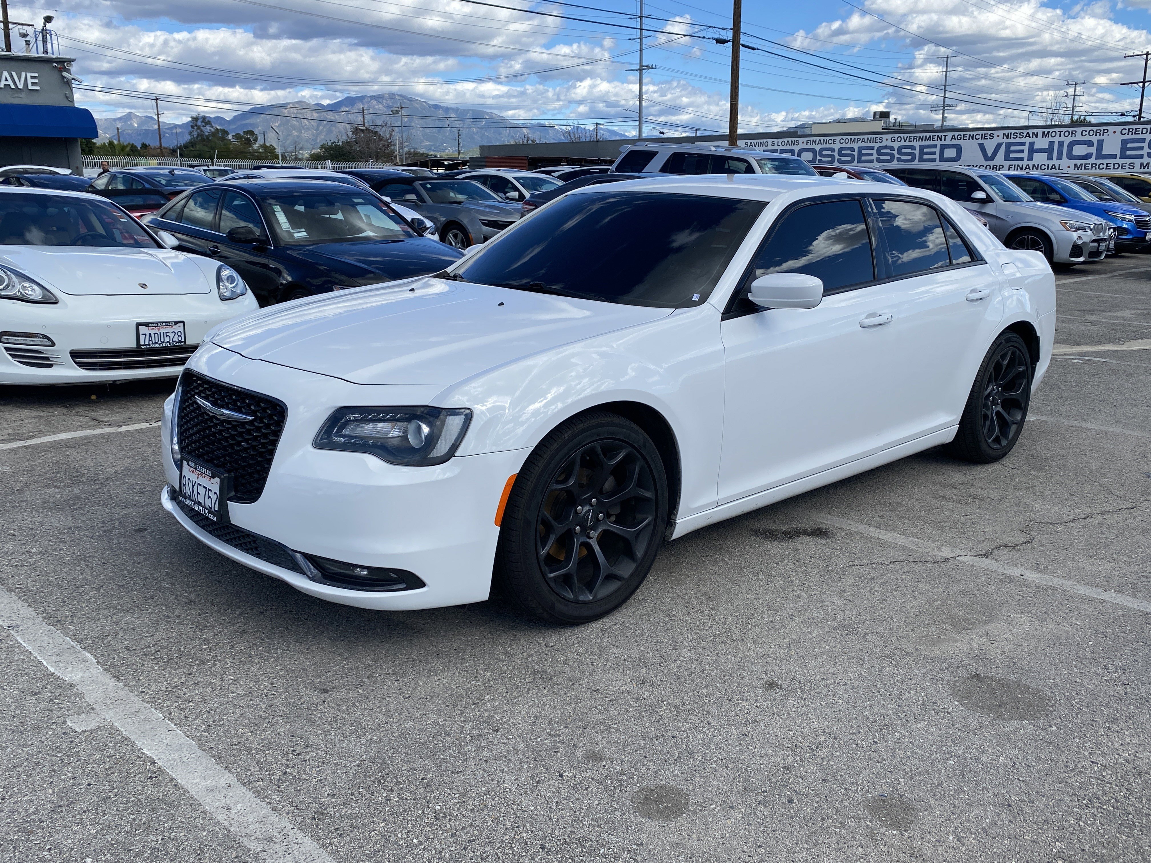 Used 2019 Chrysler 300 S image 2