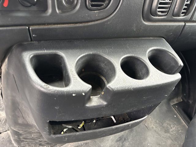 Used 2001 Dodge B1500 image 17