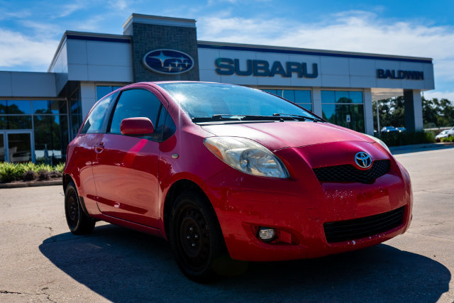 Used 2009 Toyota Yaris 2-Door Hatchback FWD image 1