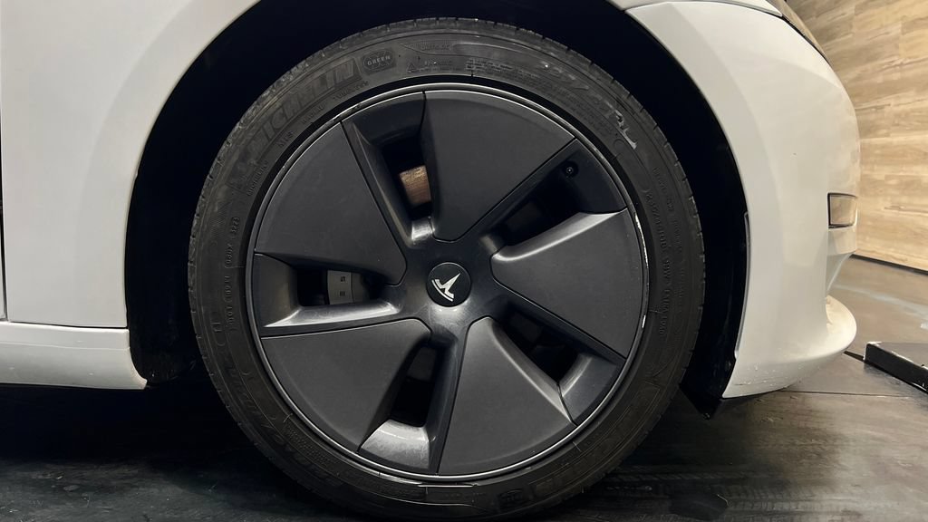Used 2023 Tesla Model 3 Standard Range RWD image 21