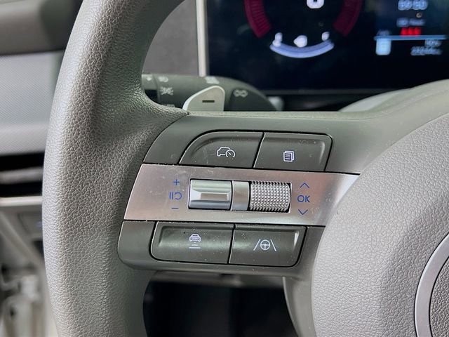 Used 2025 Hyundai Sonata SEL FWD image 13