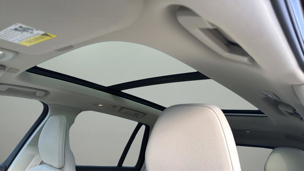 Used 2023 Volvo XC90 T8 Plus w/ Protection Package image 19