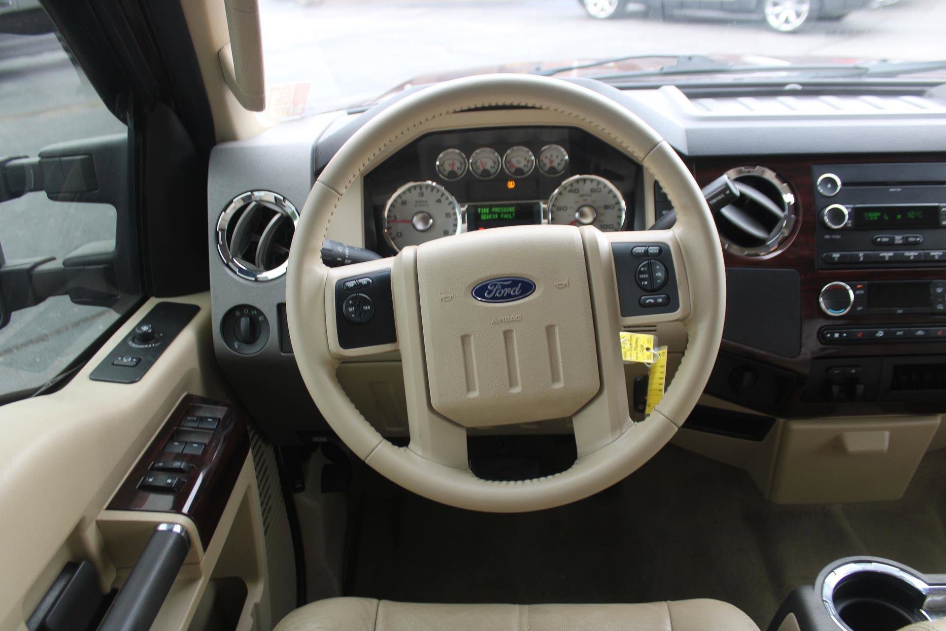 Used 2010 Ford F250 Lariat RWD image 18