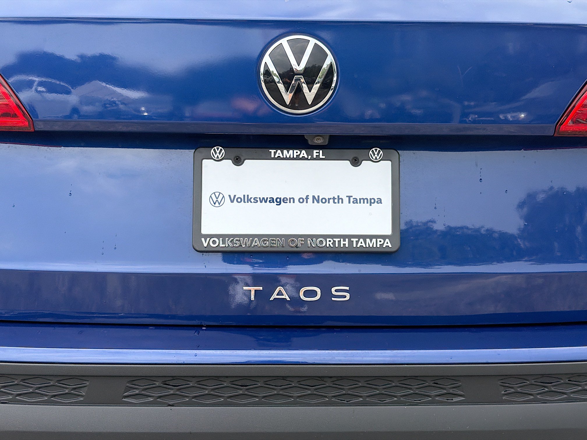 Used 2022 Volkswagen Taos SE FWD image 11