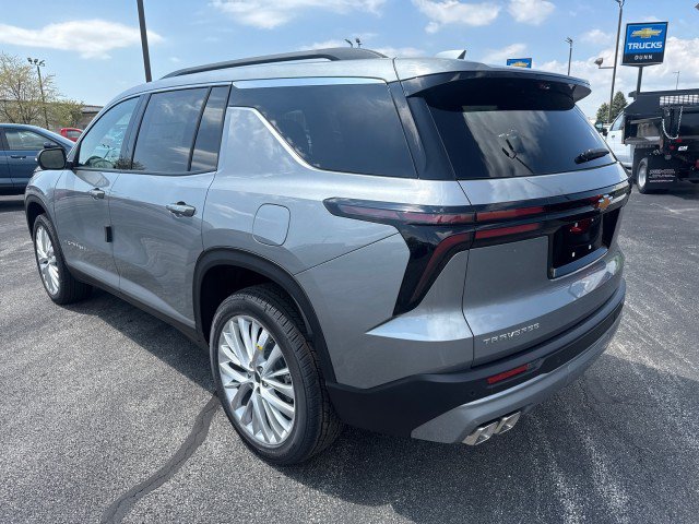 New 2026 Chevrolet Traverse LT w/ Driver Confidence Package FWD image 5