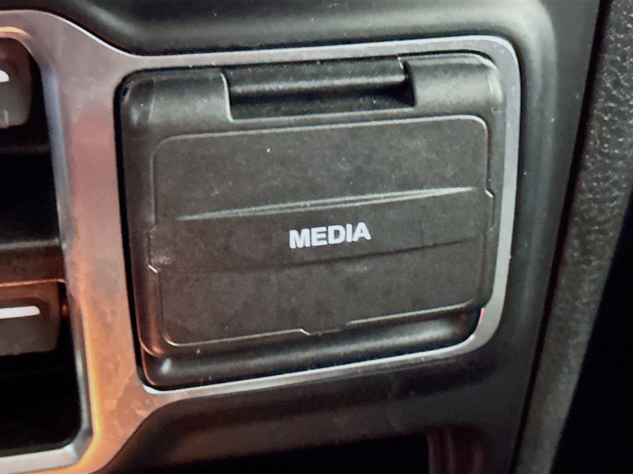 Used 2025 Jeep Wrangler Sahara image 25