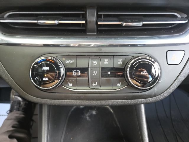 Used 2024 Buick Envista Preferred w/ Convenience I Package FWD image 12