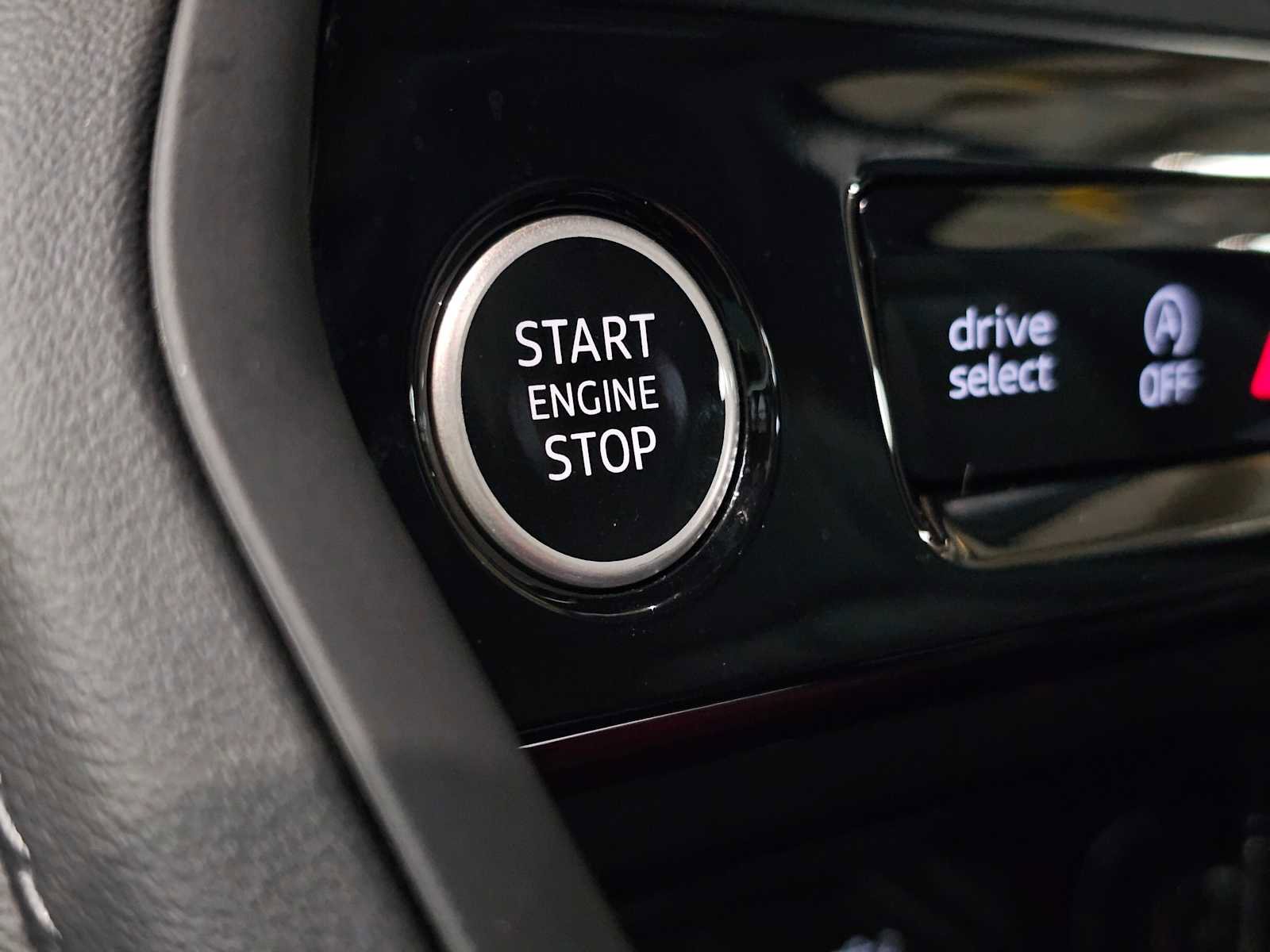 Certified 2025 Audi Q5 Premium image 32