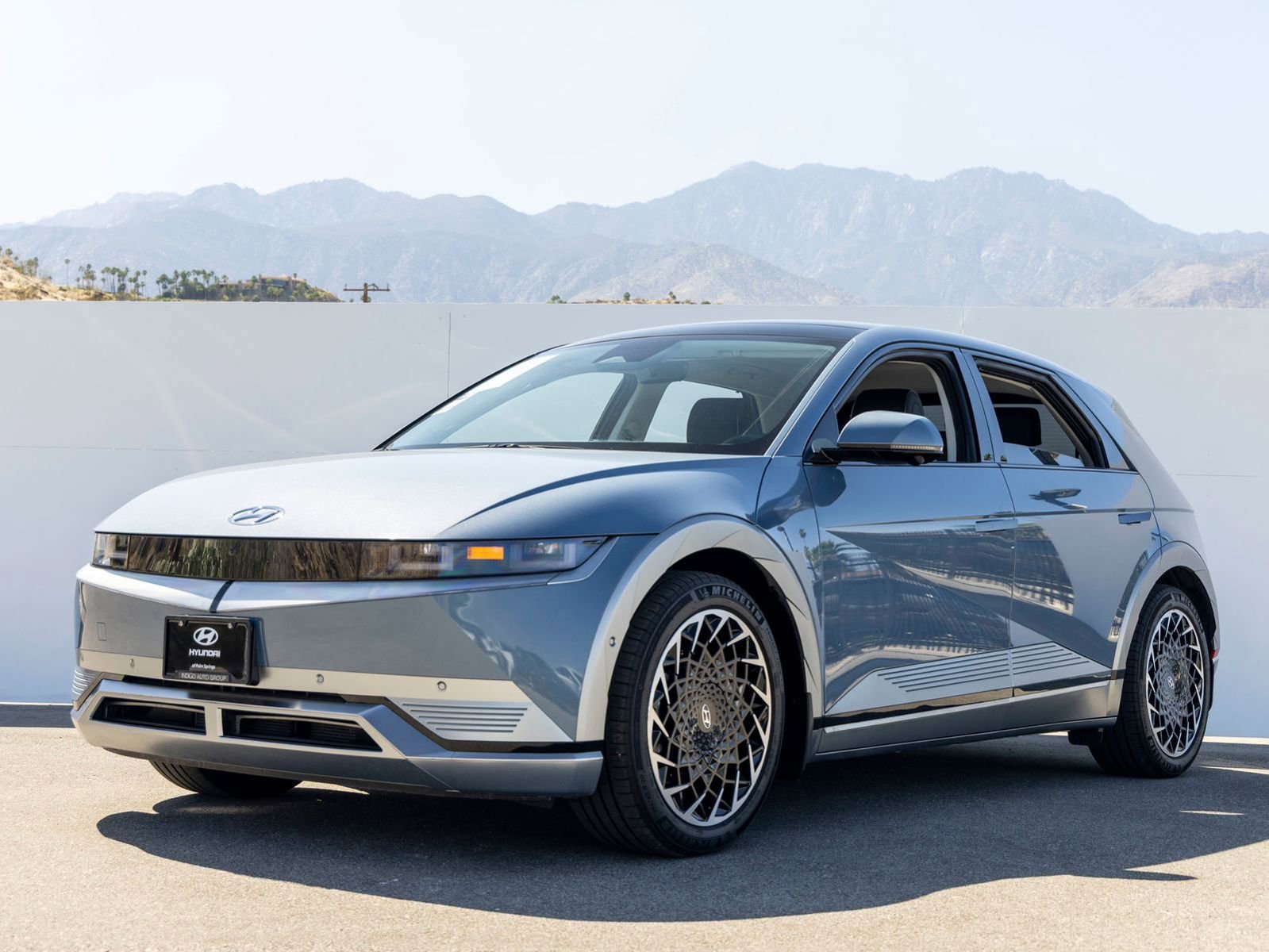 Used 2023 Hyundai Ioniq 5 Limited AWD/4WD image 1