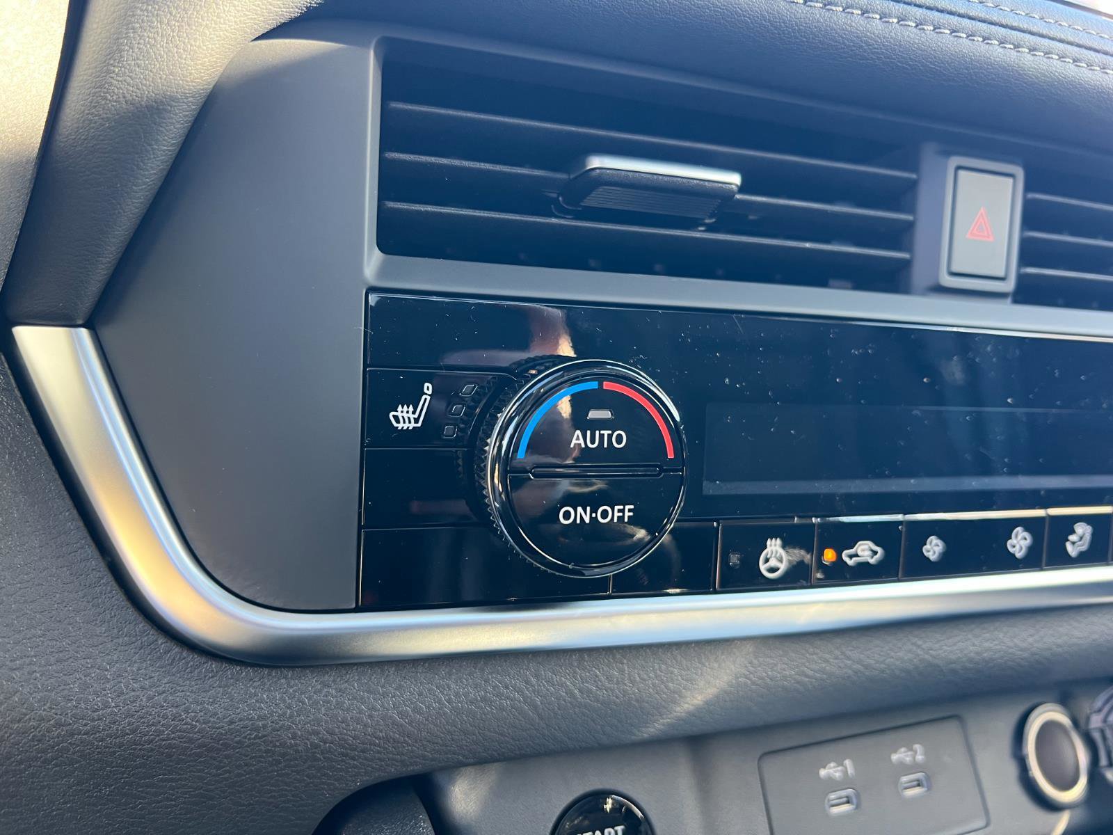 New 2026 Nissan Rogue SV w/ SV Premium Package image 24