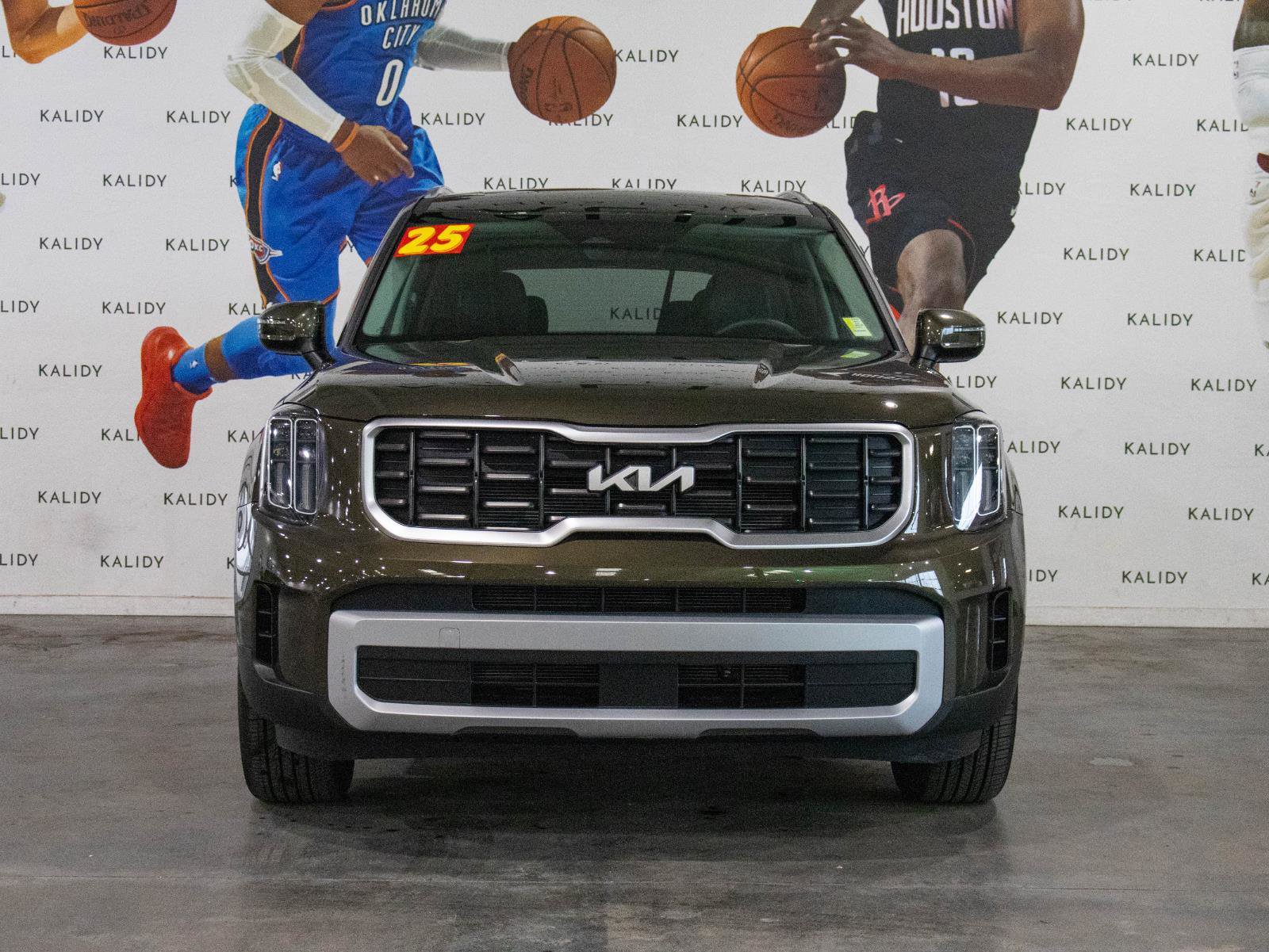 Used 2025 Kia Telluride S FWD image 21