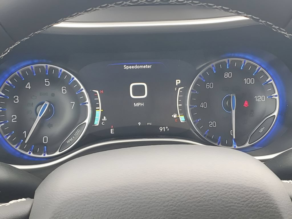 New 2026 Chrysler Voyager LX FWD image 36