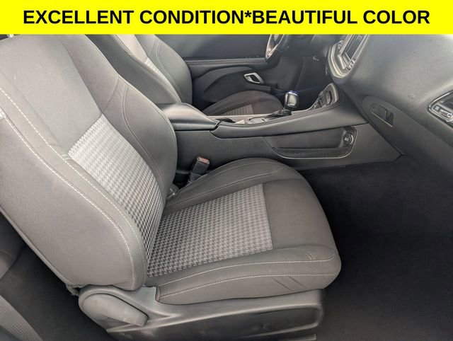 Used 2022 Dodge Challenger SXT w/ Blacktop Package image 25