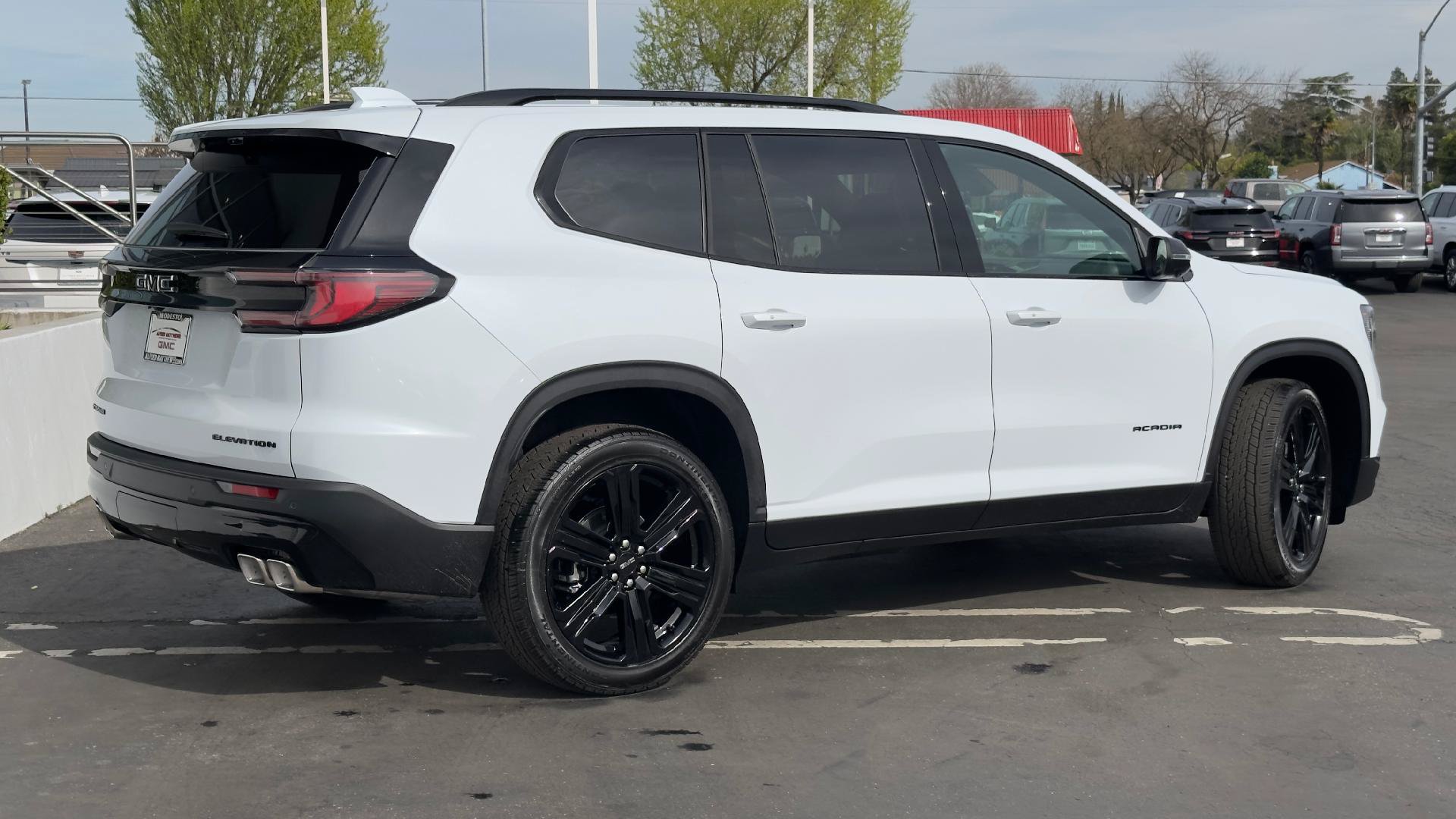 New 2026 GMC Acadia Elevation w/ Black Edition FWD image 4