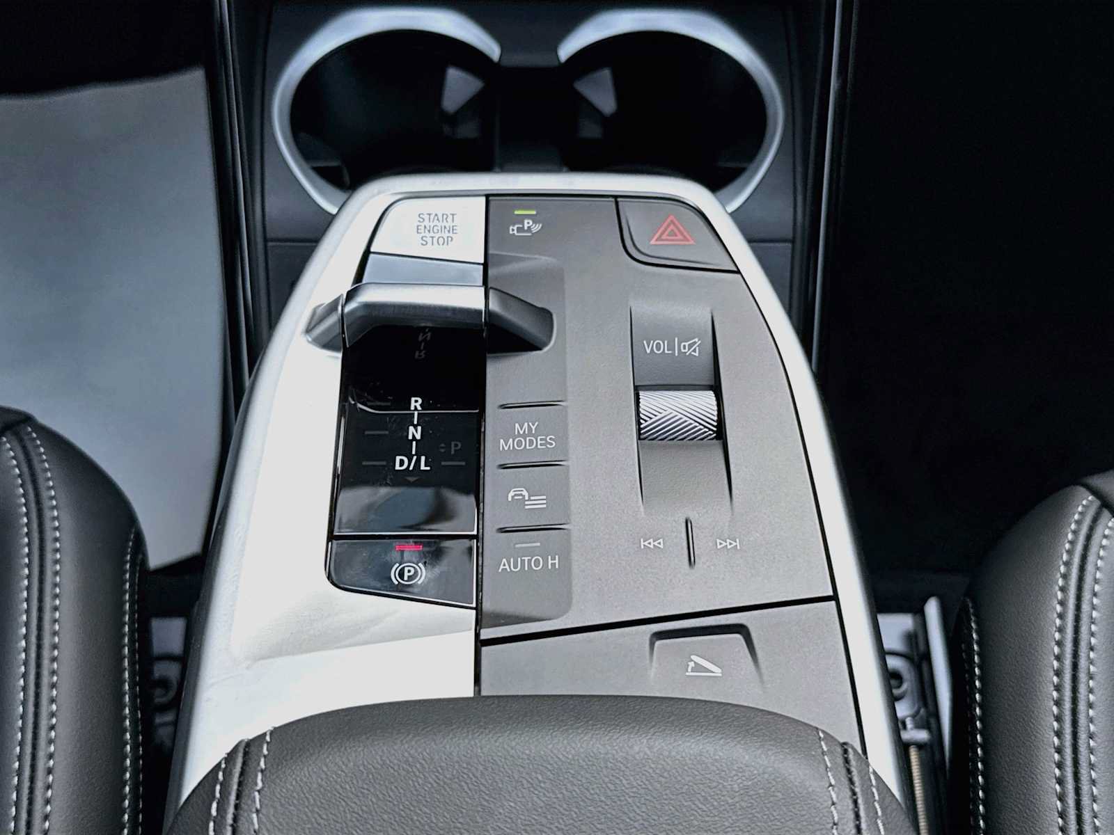 New 2027 BMW X1 xDrive28i AWD/4WD image 10