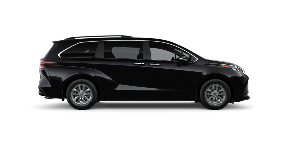 New 2026 Toyota Sienna XLE FWD image 12