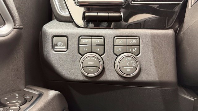 New 2026 Chevrolet Silverado 3500 High Country w/ Technology Package AWD/4WD image 34