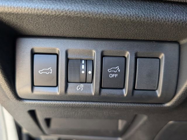 Certified 2025 Subaru Outback Premium w/ Popular Package #1A AWD/4WD image 31