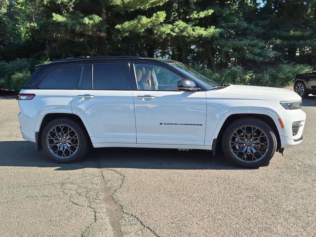 Certified 2024 Jeep Grand Cherokee Summit AWD/4WD image 4