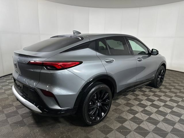 Used 2025 Buick Envista Sport Touring w/ Experience Buick Package image 3