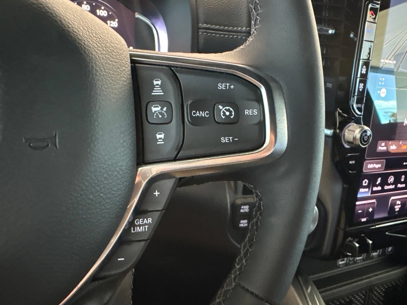 Used 2026 RAM 1500 Laramie w/ Night Edition AWD/4WD image 34