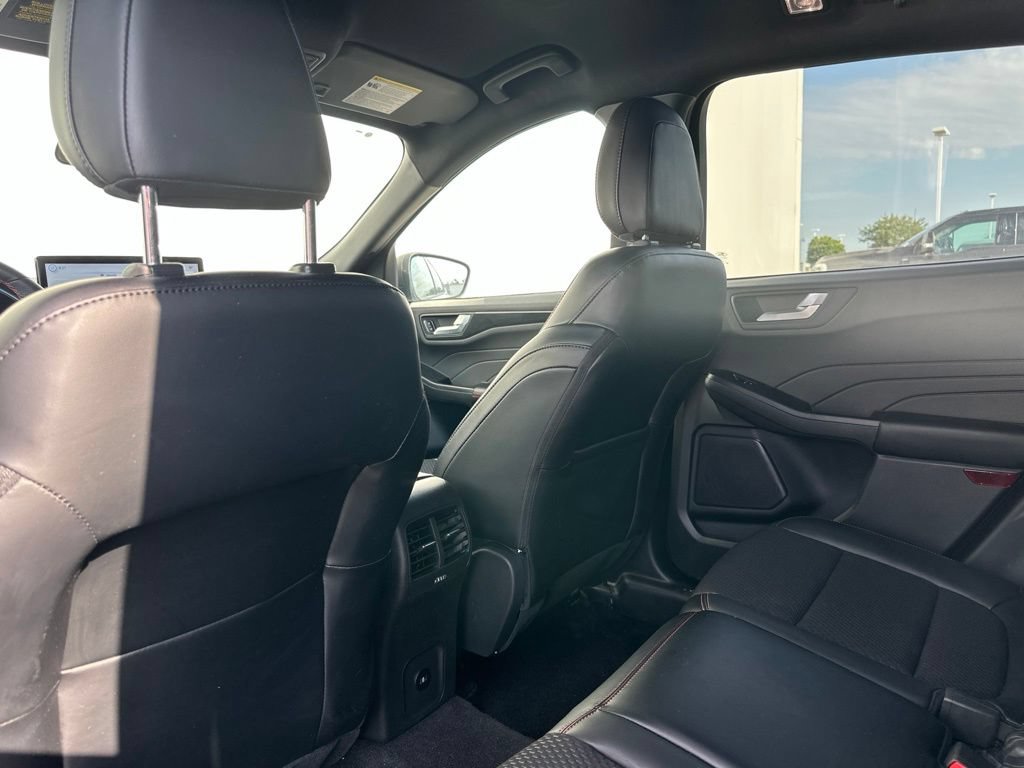 Used 2024 Ford Escape ST-Line w/ Tech Pack #1 AWD/4WD image 19