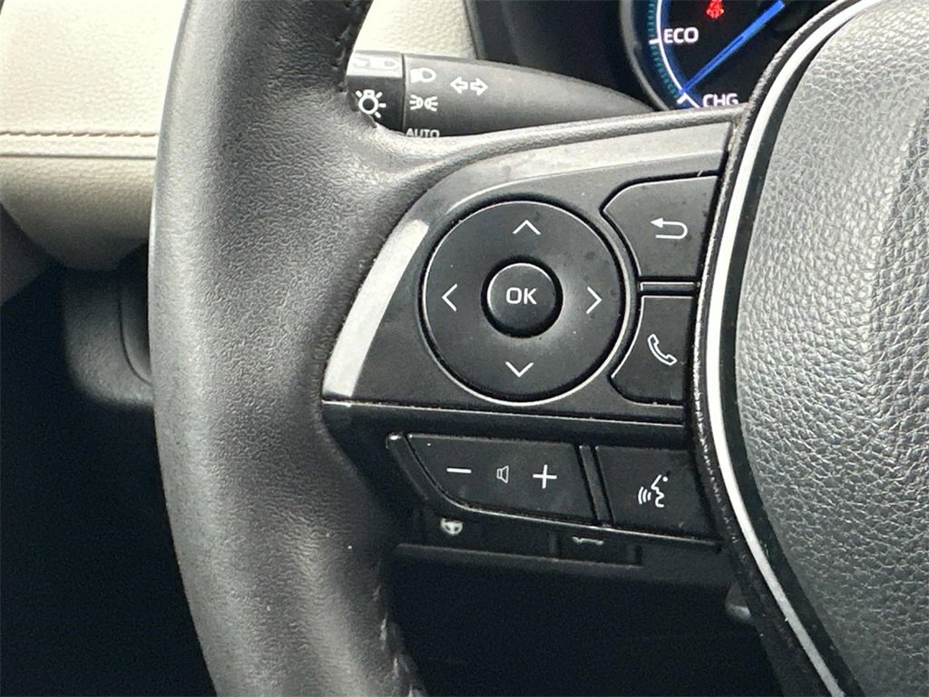 Used 2023 Toyota RAV4 XLE image 23