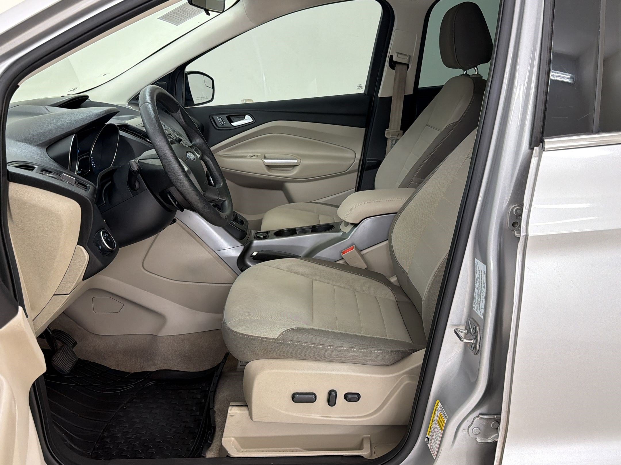 Used 2015 Ford Escape SE AWD/4WD image 5
