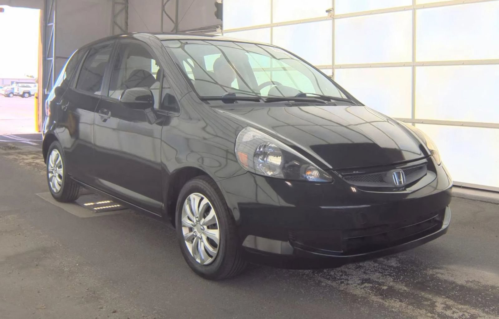 Used 2008 Honda Fit image 3