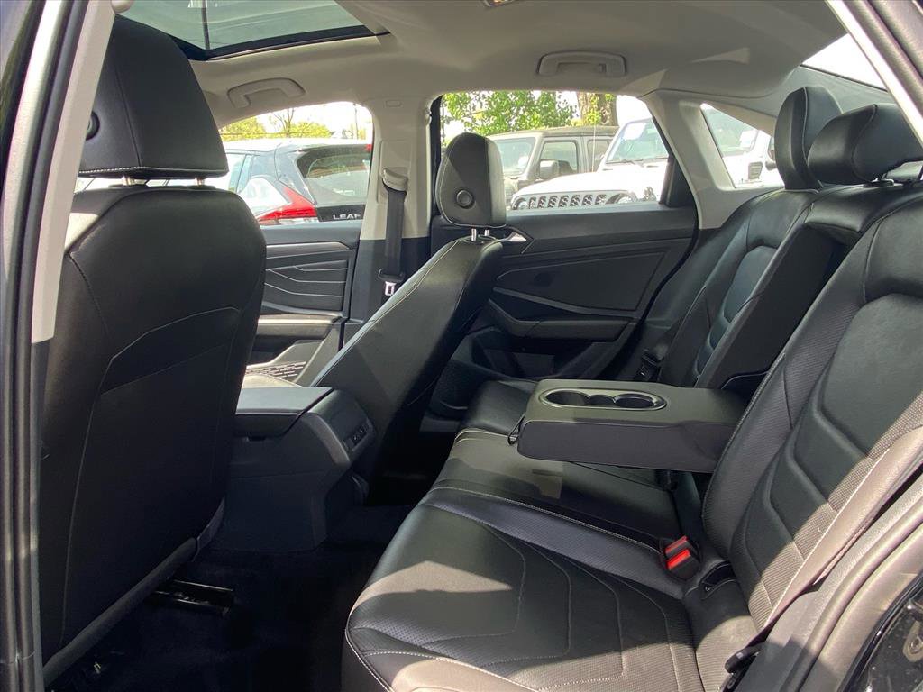 Certified 2023 Volkswagen Jetta SEL image 20
