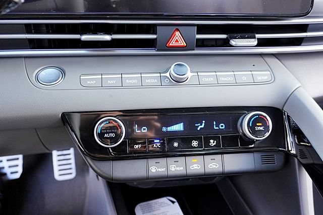New 2026 Hyundai Elantra Sport FWD image 30