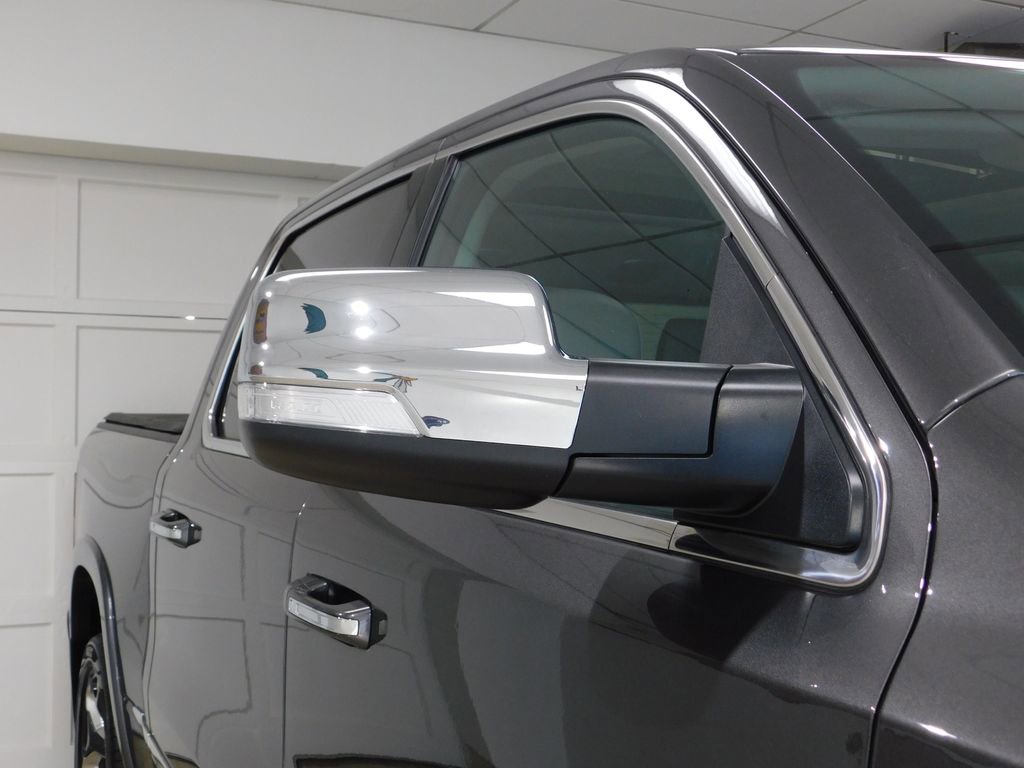 Used 2022 RAM 1500 Limited image 11