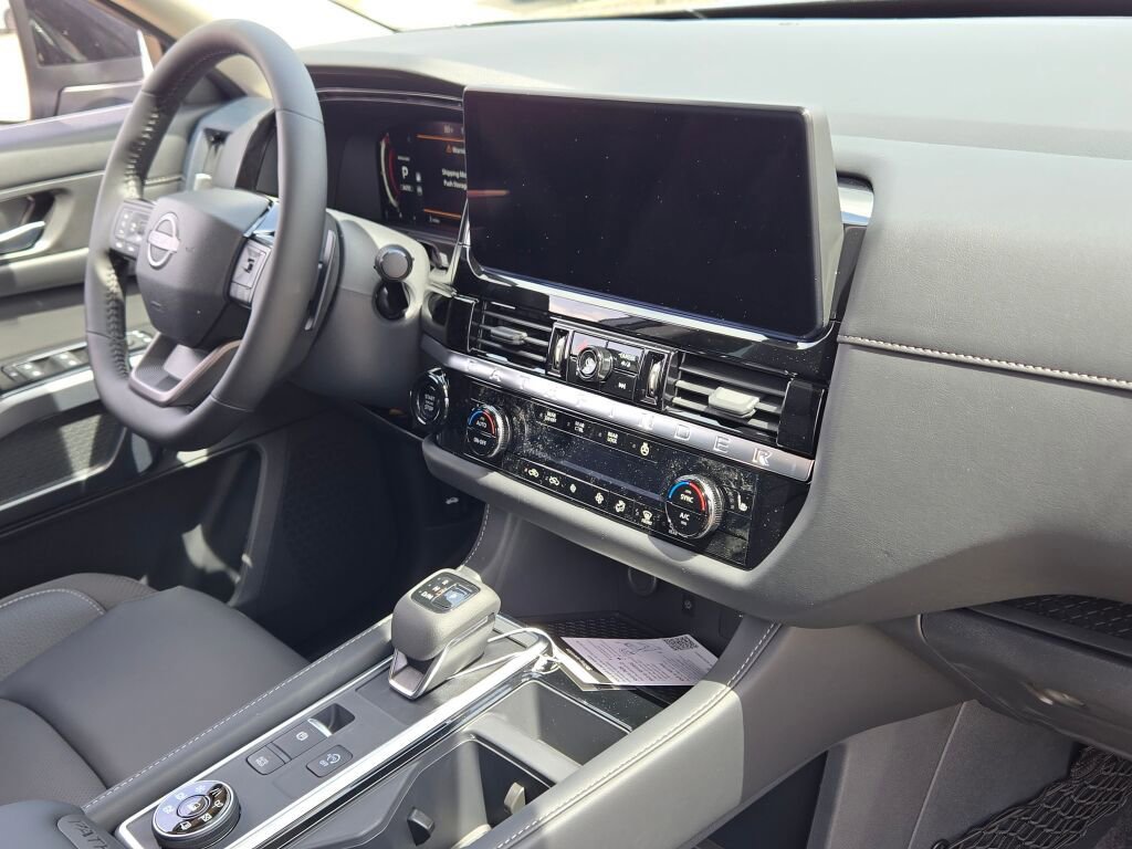 New 2026 Nissan Pathfinder SL w/ Cargo Package AWD/4WD image 5