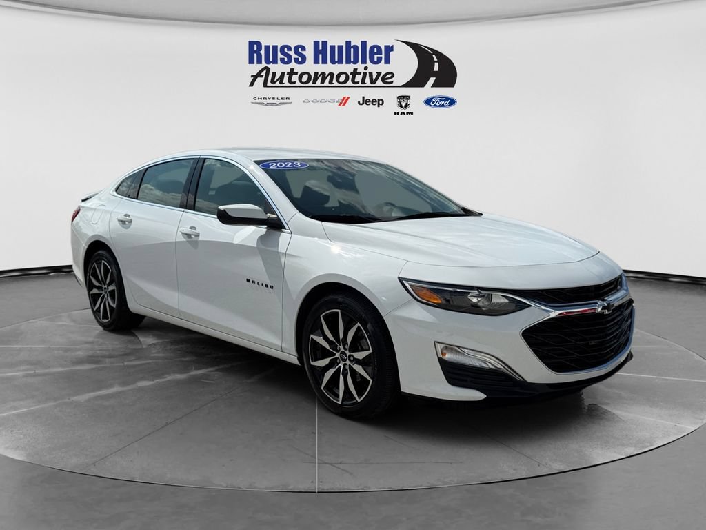 Used 2023 Chevrolet Malibu RS w/ LPO, Floor Liner Package FWD image 9