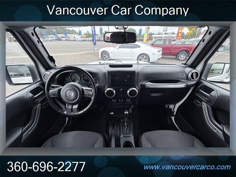 Used 2018 Jeep Wrangler Unlimited Sahara AWD/4WD image 30