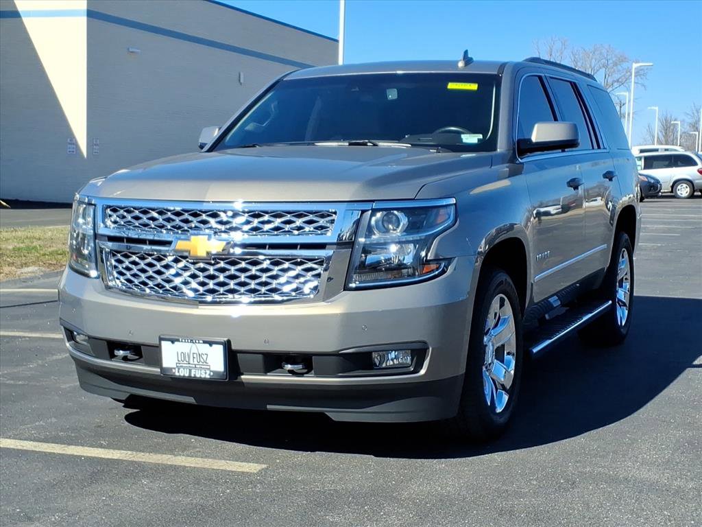 Used 2019 Chevrolet Tahoe LT w/ LT Signature Package image 2