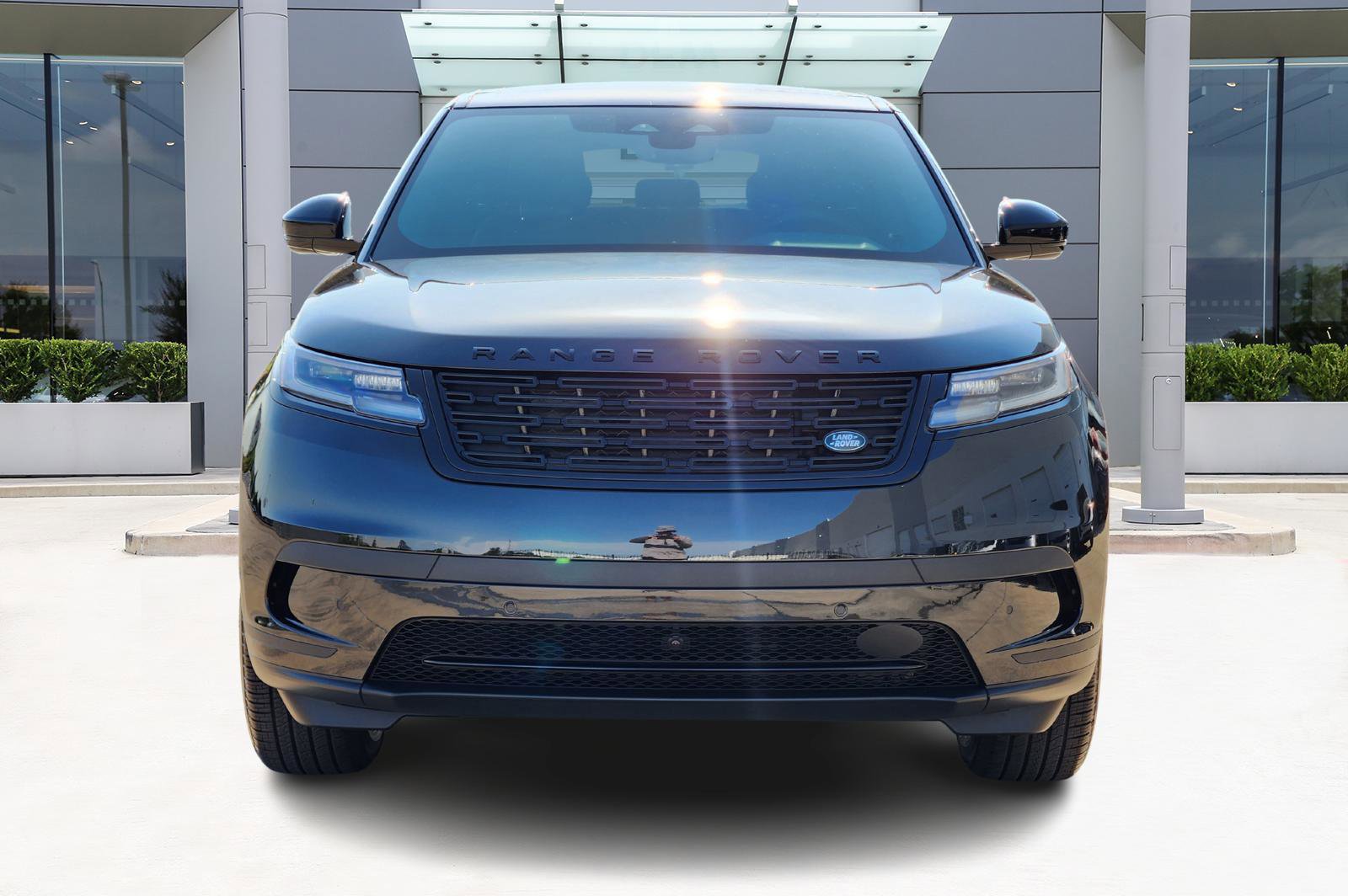 New 2026 Land Rover Range Rover Velar S image 2