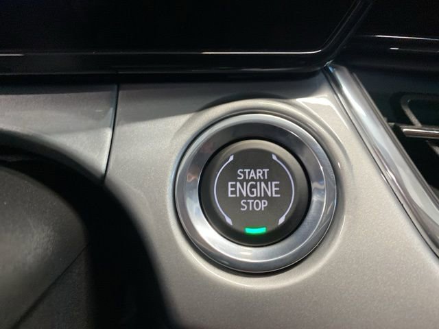 New 2025 Chevrolet Trax LT w/ LT Convenience Package image 16