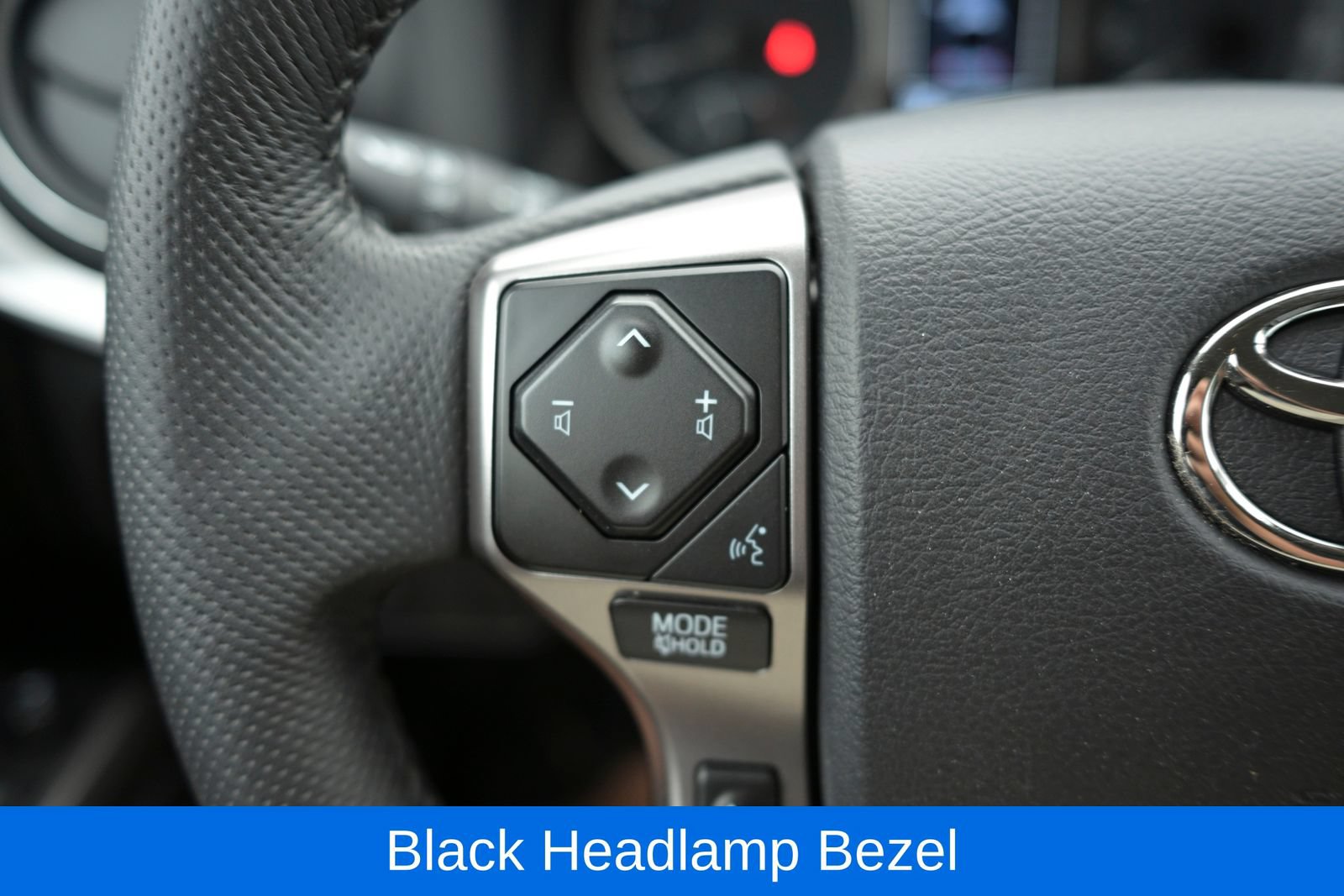 Used 2023 Toyota Tacoma SR5 AWD/4WD image 24